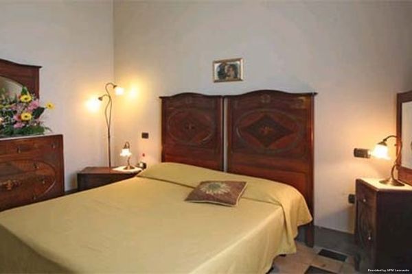 Villa Maya (Cascina)